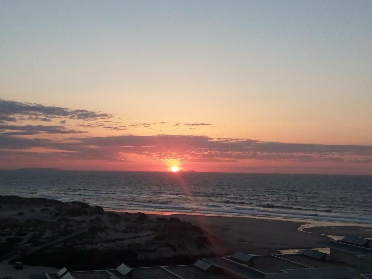 Praia Del Rey Pool View Bythe Sea Praia del Rei ภายนอก รูปภาพ